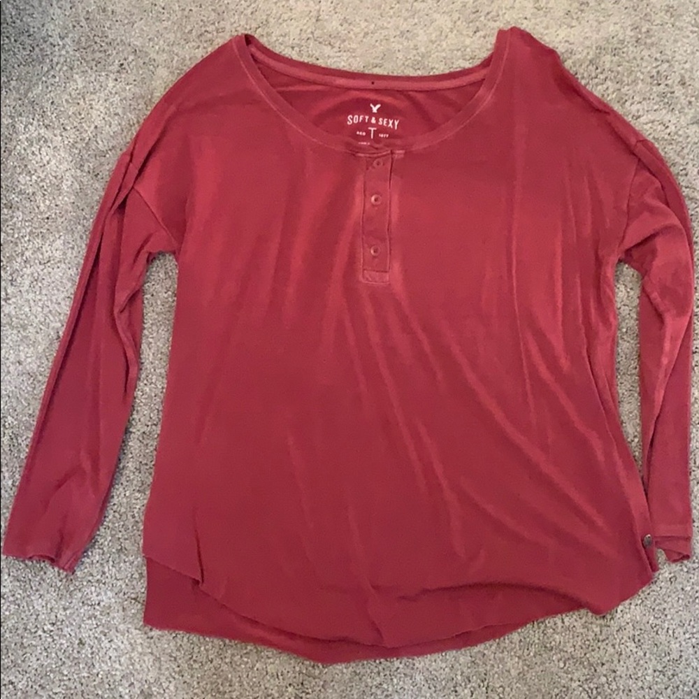 American Eagle red henley